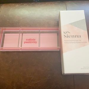 XO, Sienna Desk Tray